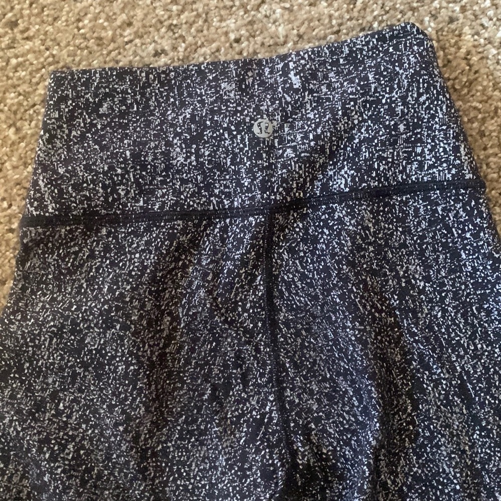 Lululemon leggings!